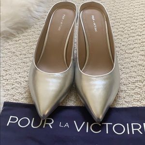 Pour La Victoire Daria mule